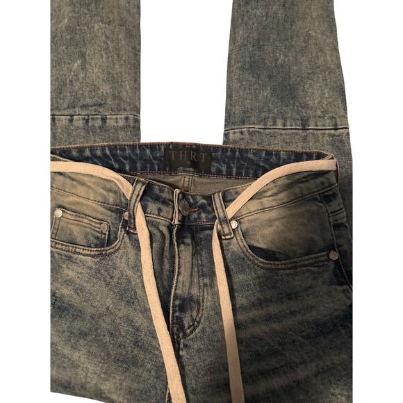 THRT Above the Rest Designer Jeans Size 30 MSRP $200 - Picture 4 of 4